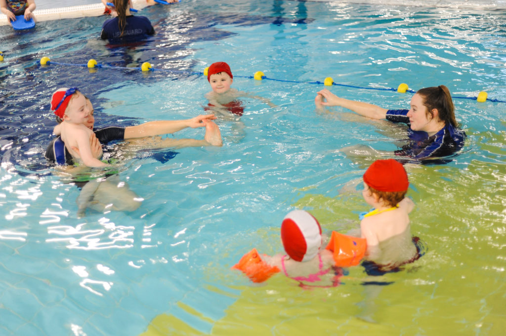 Children's swimming lesson in the learner pool